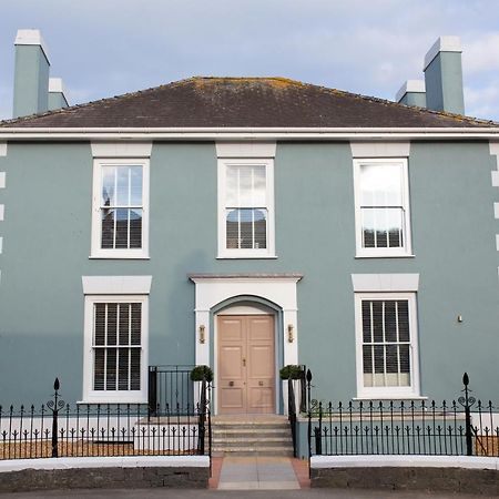 John Lewis Apartment อาแบร์ไรรอน ภายนอก รูปภาพ